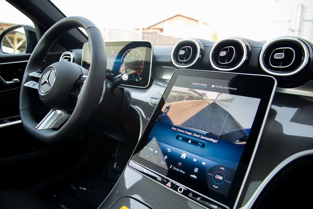 Used 2025 Mercedes-Benz C 300 4MATIC Sedan image 25