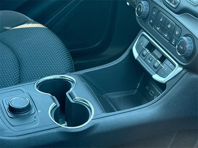 Used 2024 GMC Terrain SLE image 14