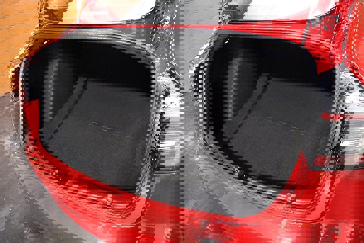 Used 2020 Tesla Model 3 Long Range image 28