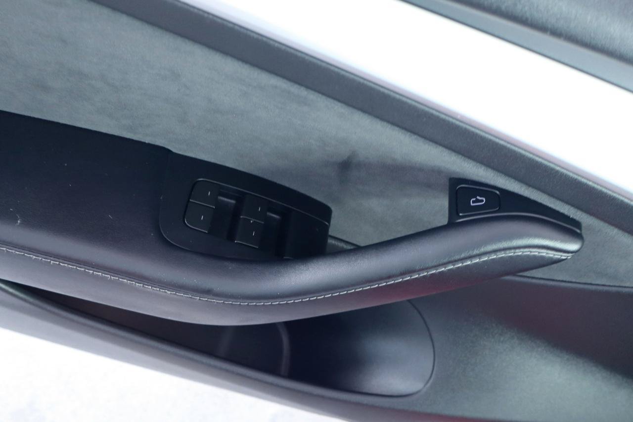 Used 2023 Tesla Model 3 Long Range AWD/4WD image 22