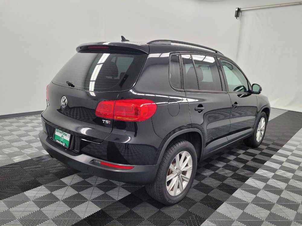 Used 2017 Volkswagen Tiguan Limited w/ Premium Package FWD image 9