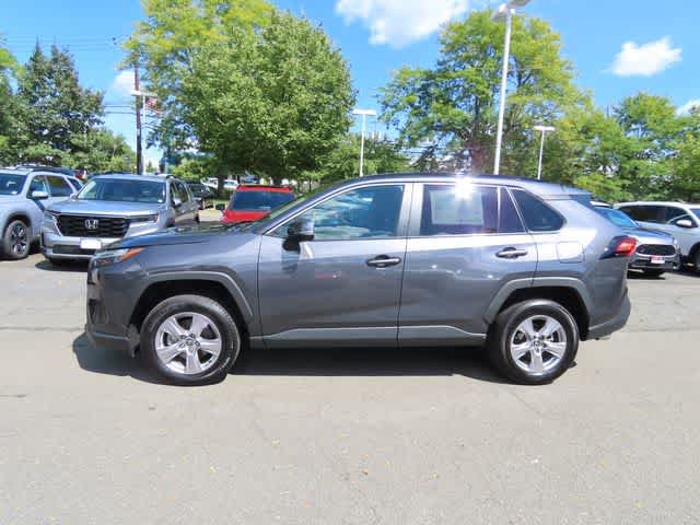 Used 2025 Toyota RAV4 XLE AWD/4WD image 3