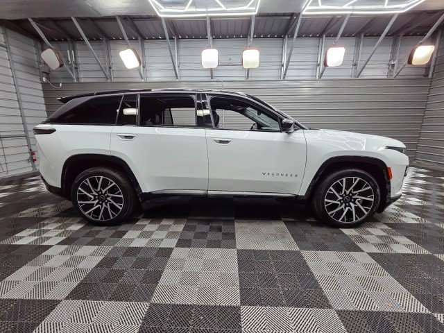 Used 2025 Jeep Wagoneer S Limited AWD/4WD image 9