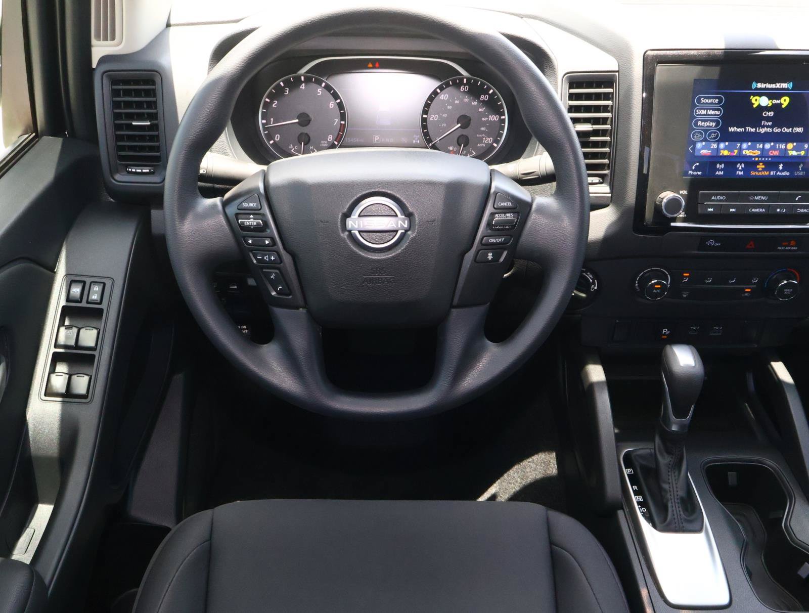 Used 2024 Nissan Frontier S w/ Technology Package AWD/4WD image 9