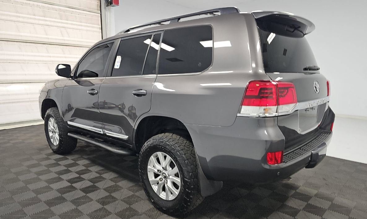 Used 2018 Toyota Land Cruiser w/ Carpet Mat Package AWD/4WD image 4