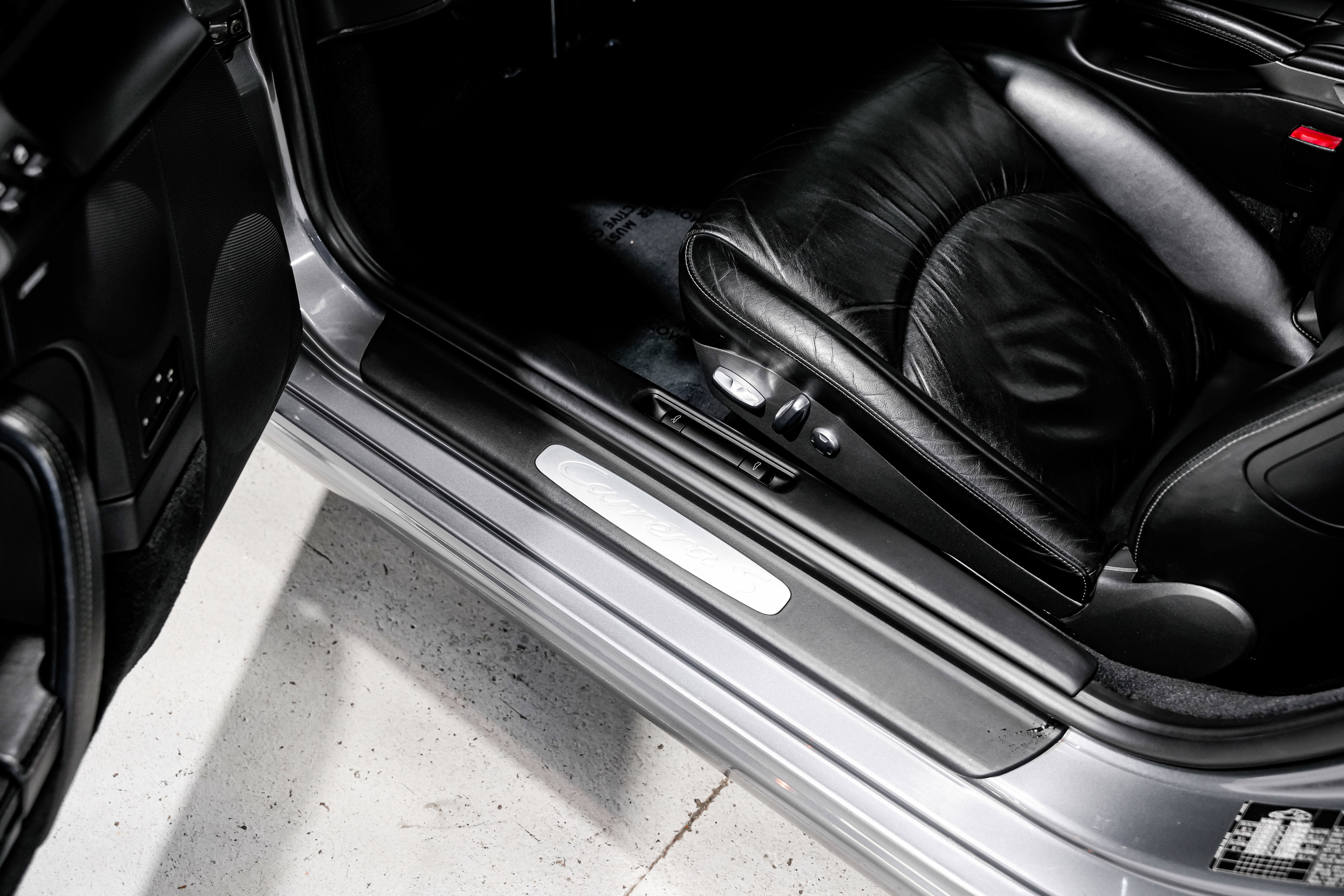 Used 2005 Porsche 911 Carrera S RWD image 22