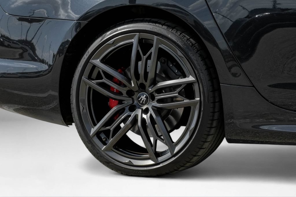 Used 2022 Maserati Quattroporte Trofeo RWD image 66
