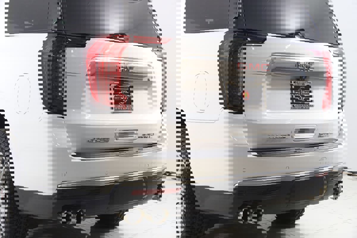 Used 2021 GMC Yukon XL Denali w/ Advanced Technology Package image 27