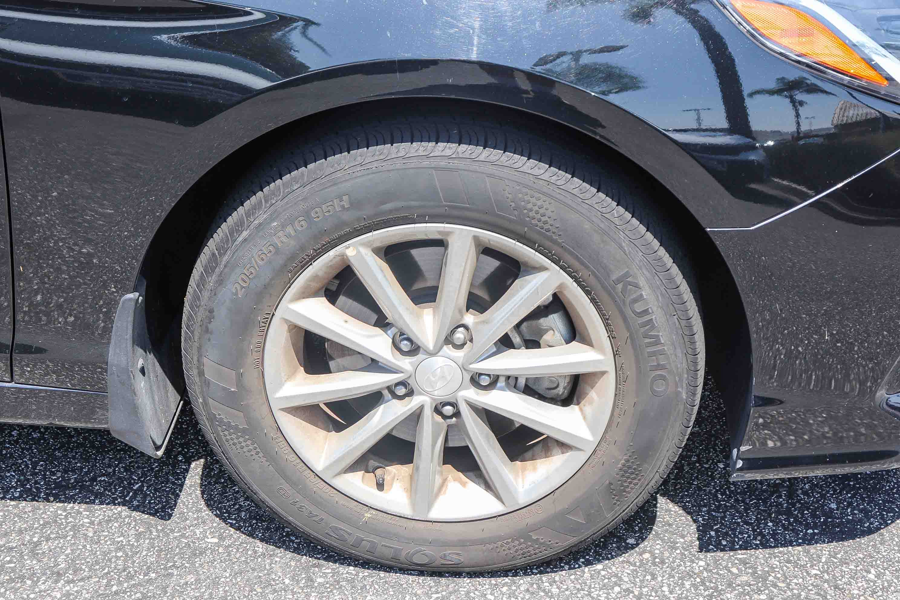 Used 2019 Hyundai Sonata SE w/ Cargo Package FWD image 7