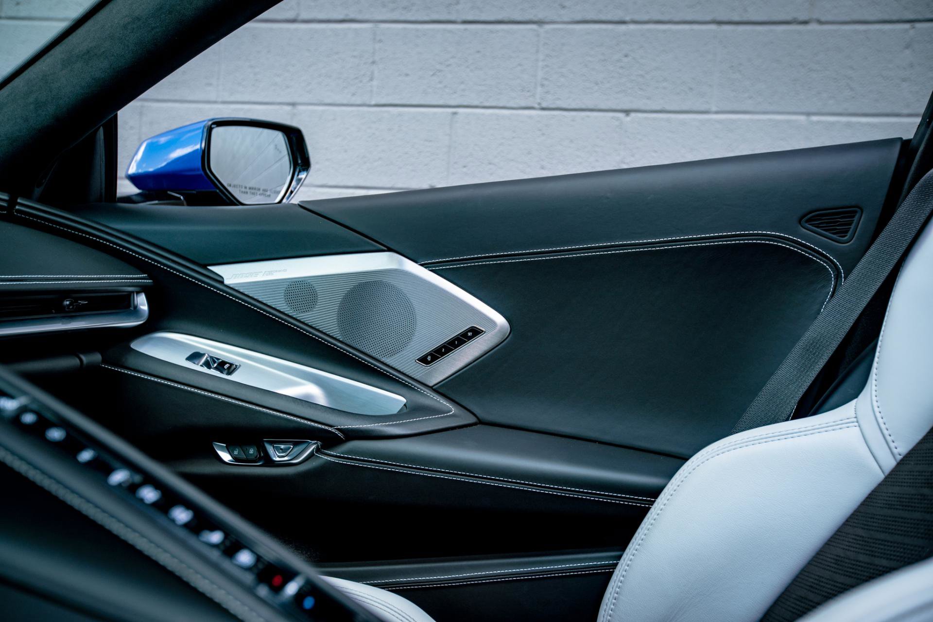 Used 2021 Chevrolet Corvette Stingray Premium Conv w/ Z51 Performance Package image 11