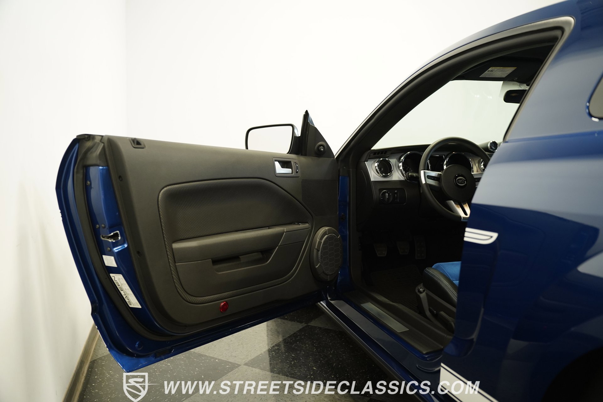 Used 2008 Ford Mustang GT image 36