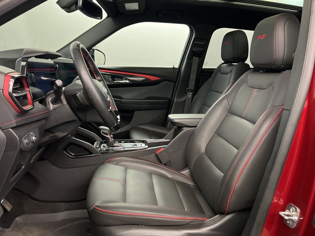 Used 2025 Chevrolet TrailBlazer RS w/ Convenience Package image 28