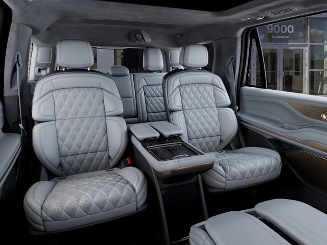 New 2027 Lincoln Navigator Black Label RWD image 11