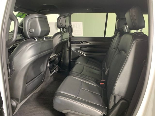 Used 2024 Jeep Wagoneer Series II w/ Flexible Seating Group image 26