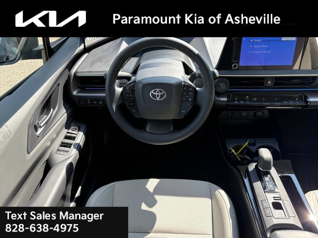 Used 2026 Toyota Prius XLE FWD image 24