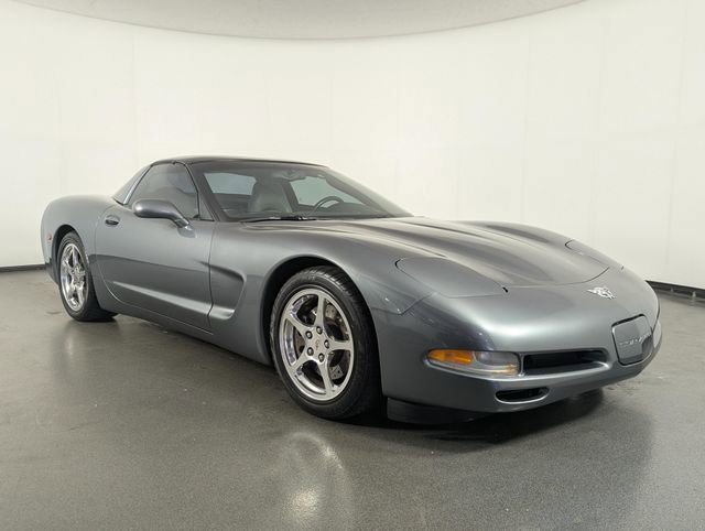 Used 2003 Chevrolet Corvette Coupe w/ Preferred Equipment Group RWD image 2