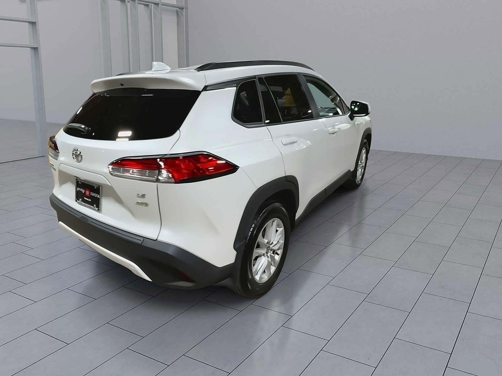 Certified 2023 Toyota Corolla Cross LE w/ Moonroof Package AWD/4WD image 8