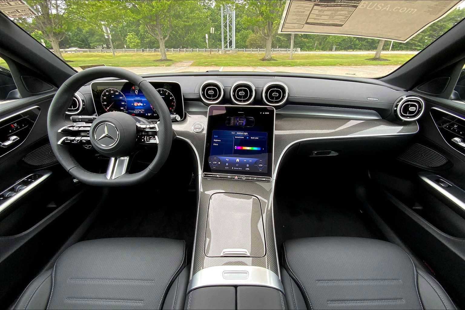 Certified 2025 Mercedes-Benz C 300 4MATIC Sedan image 5
