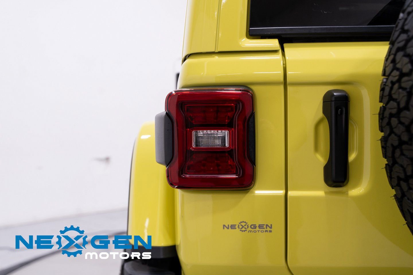 Used 2023 Jeep Wrangler Unlimited Rubicon 392 w/ Xtreme Recon 35" Tire Package image 53