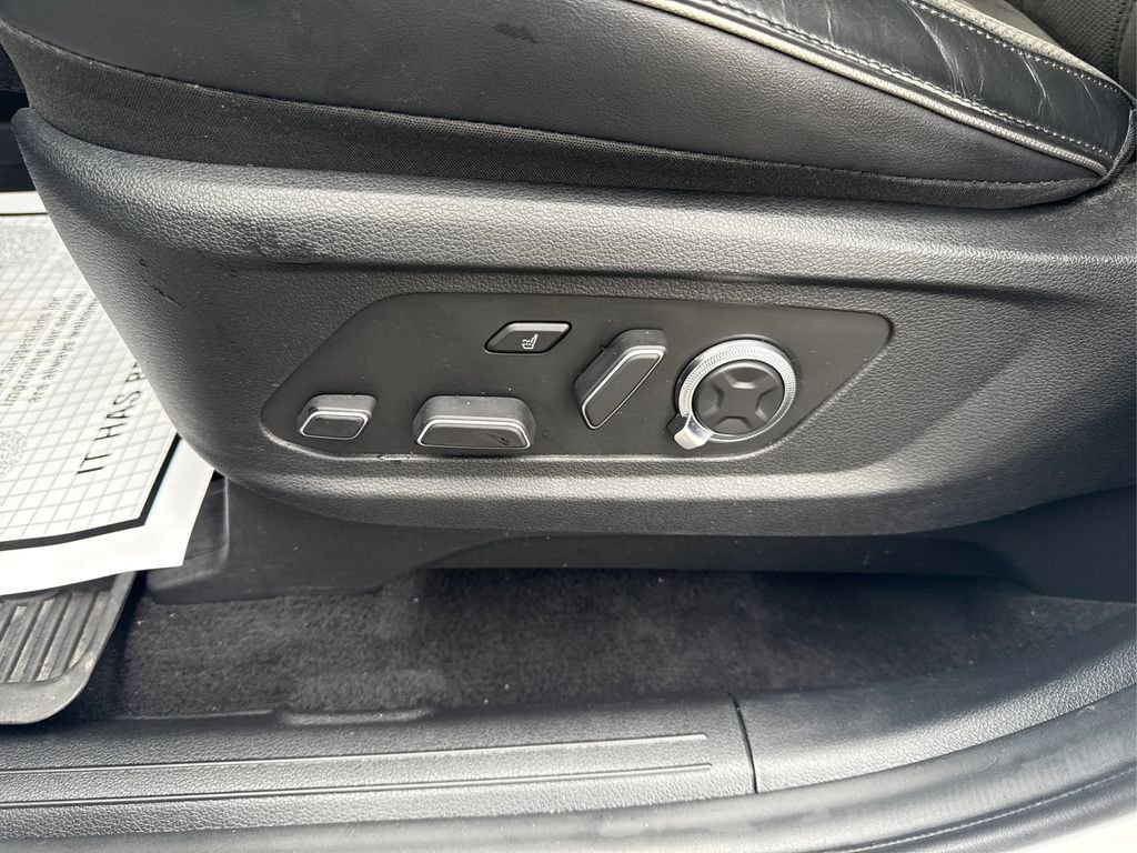 Used 2024 Hyundai Palisade Calligraphy image 40