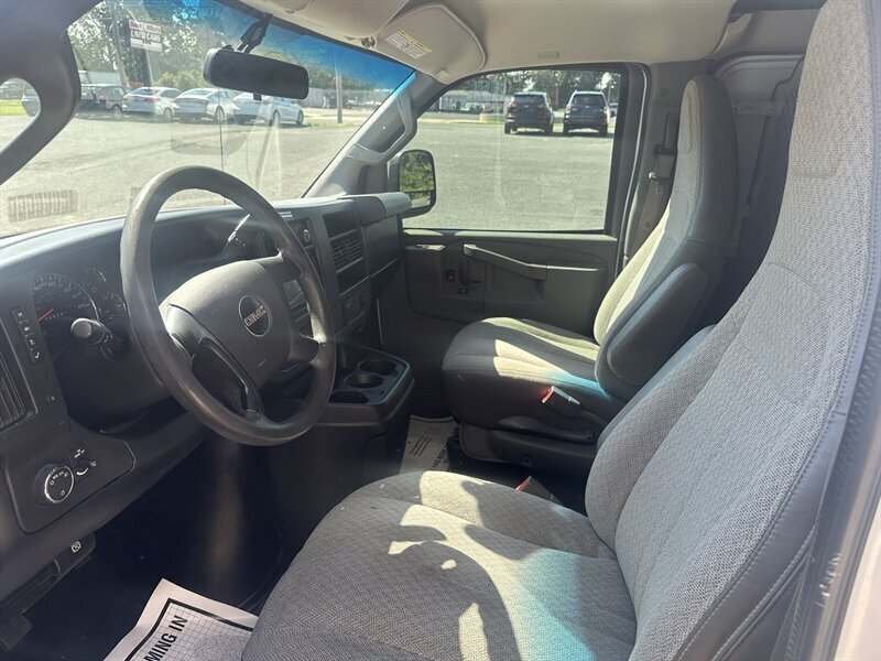 Used 2016 GMC Savana 2500 Extended w/ Chrome Appearance Package RWD image 5