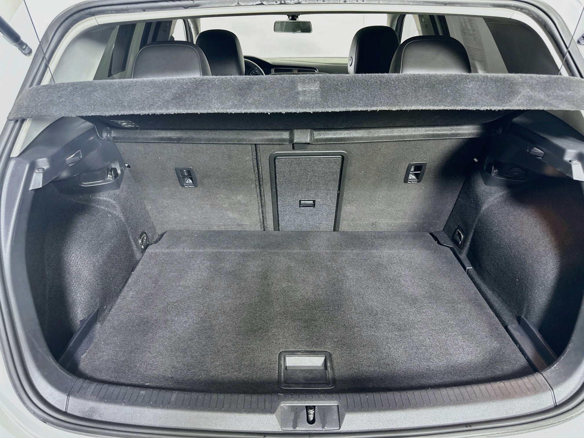 Used 2020 Volkswagen Golf 4-Door FWD image 28