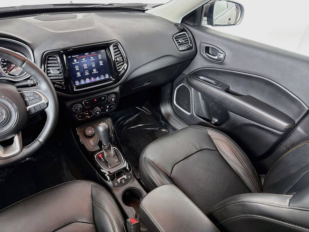 Used 2019 Jeep Compass Limited AWD/4WD image 19