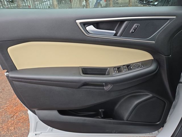 Used 2024 Ford Edge SEL w/ Convenience Package image 14