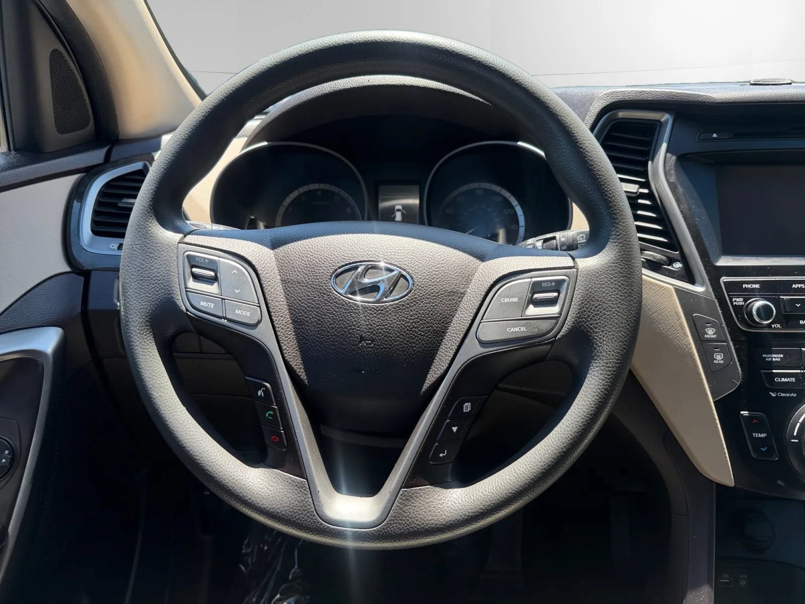 Used 2017 Hyundai Santa Fe Sport AWD/4WD image 13