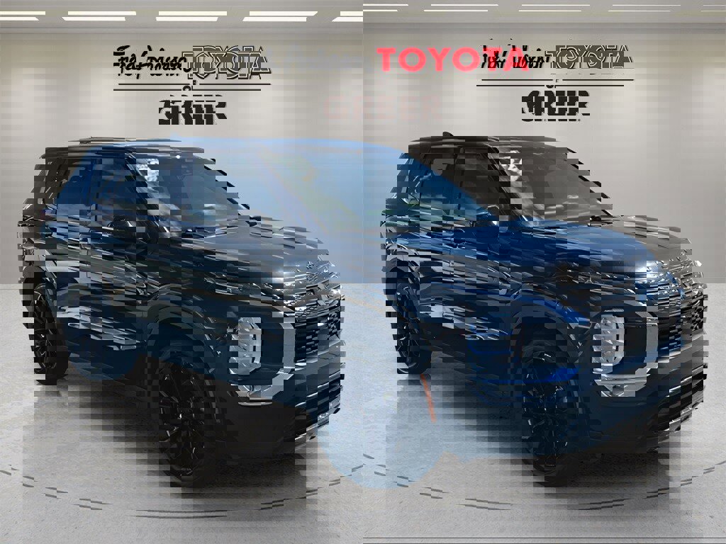 Used 2022 Mitsubishi Outlander SE image 23