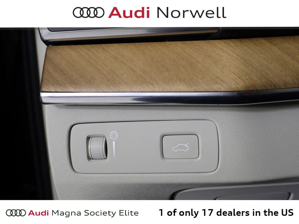 Used 2021 Volvo XC90 T6 Momentum image 28