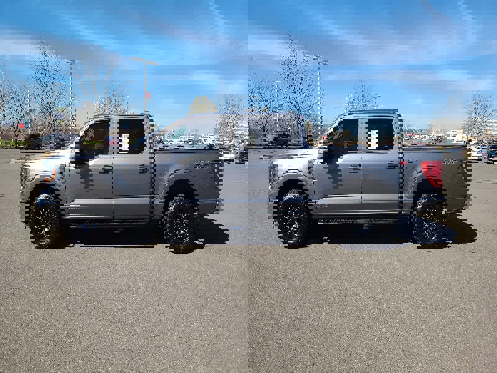 Used 2023 Ford F150 XL w/ Trailer Tow Package image 11