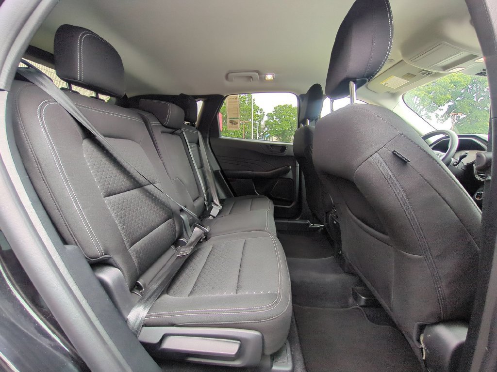 Used 2025 Ford Escape Active AWD/4WD image 29