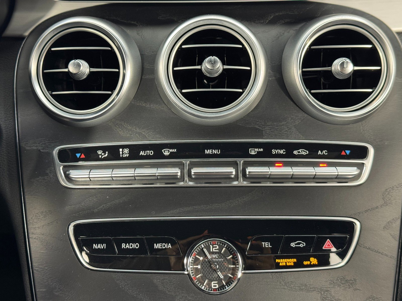 Used 2021 Mercedes-Benz C 63 AMG Sedan w/ Driver Assistance Package image 33