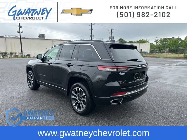 Used 2023 Jeep Grand Cherokee Overland w/ Luxury Tech Group IV AWD/4WD image 7