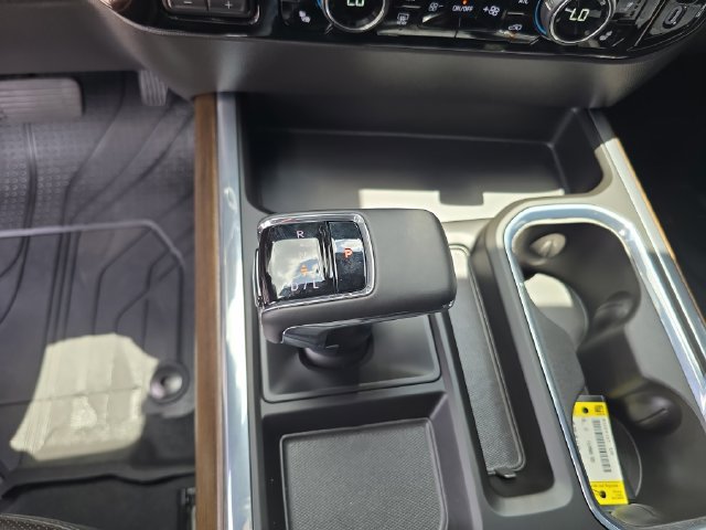 Certified 2025 Chevrolet Silverado 1500 High Country AWD/4WD image 24