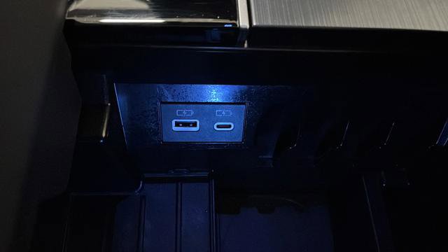 Used 2024 Toyota Sequoia Platinum image 21