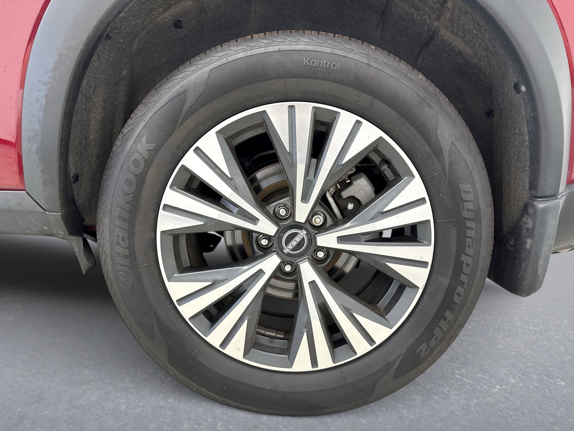 Used 2023 Nissan Rogue SV AWD/4WD image 8
