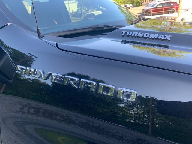 Used 2025 Chevrolet Silverado 1500 LT AWD/4WD image 9