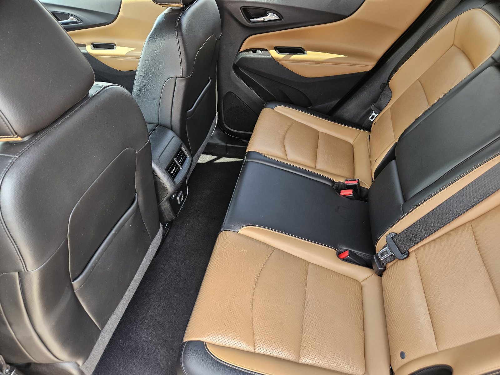 Used 2019 Chevrolet Equinox Premier FWD image 32