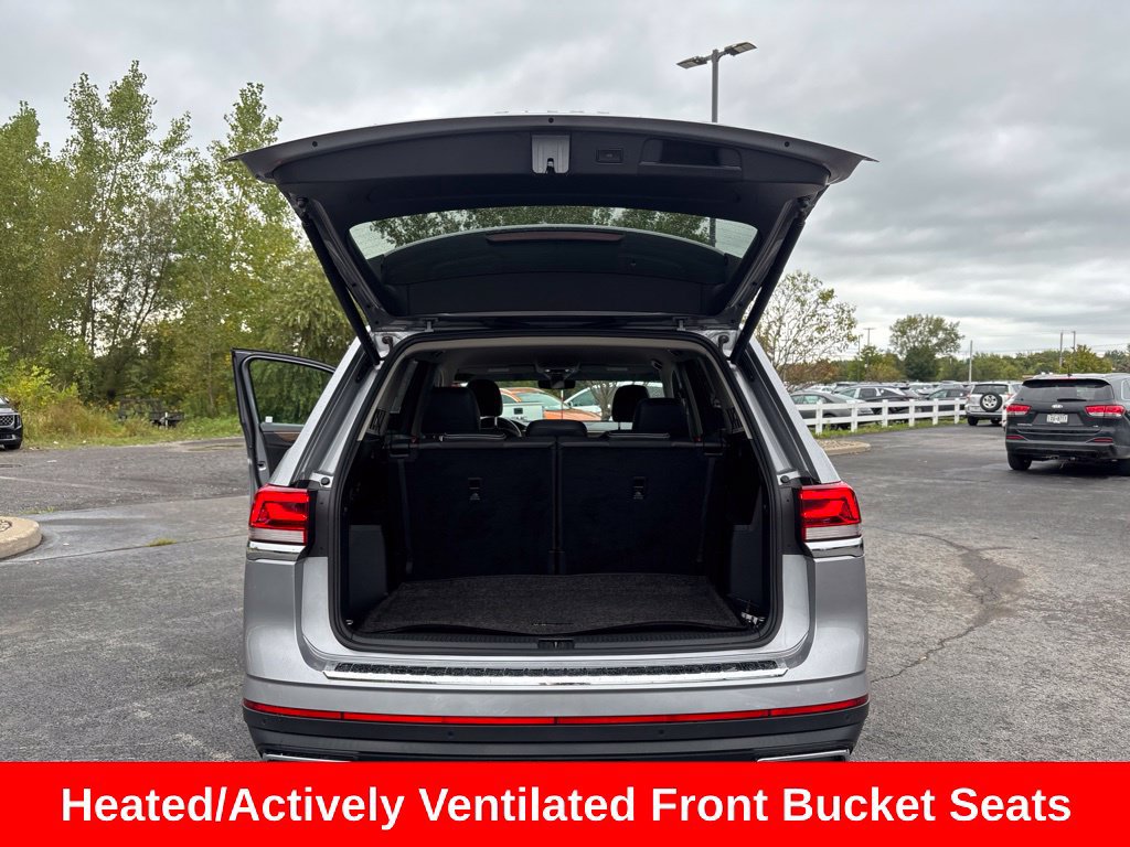Used 2024 Volkswagen Atlas SE AWD/4WD image 16