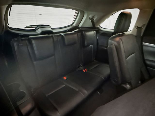 Used 2019 Toyota Highlander Limited image 29