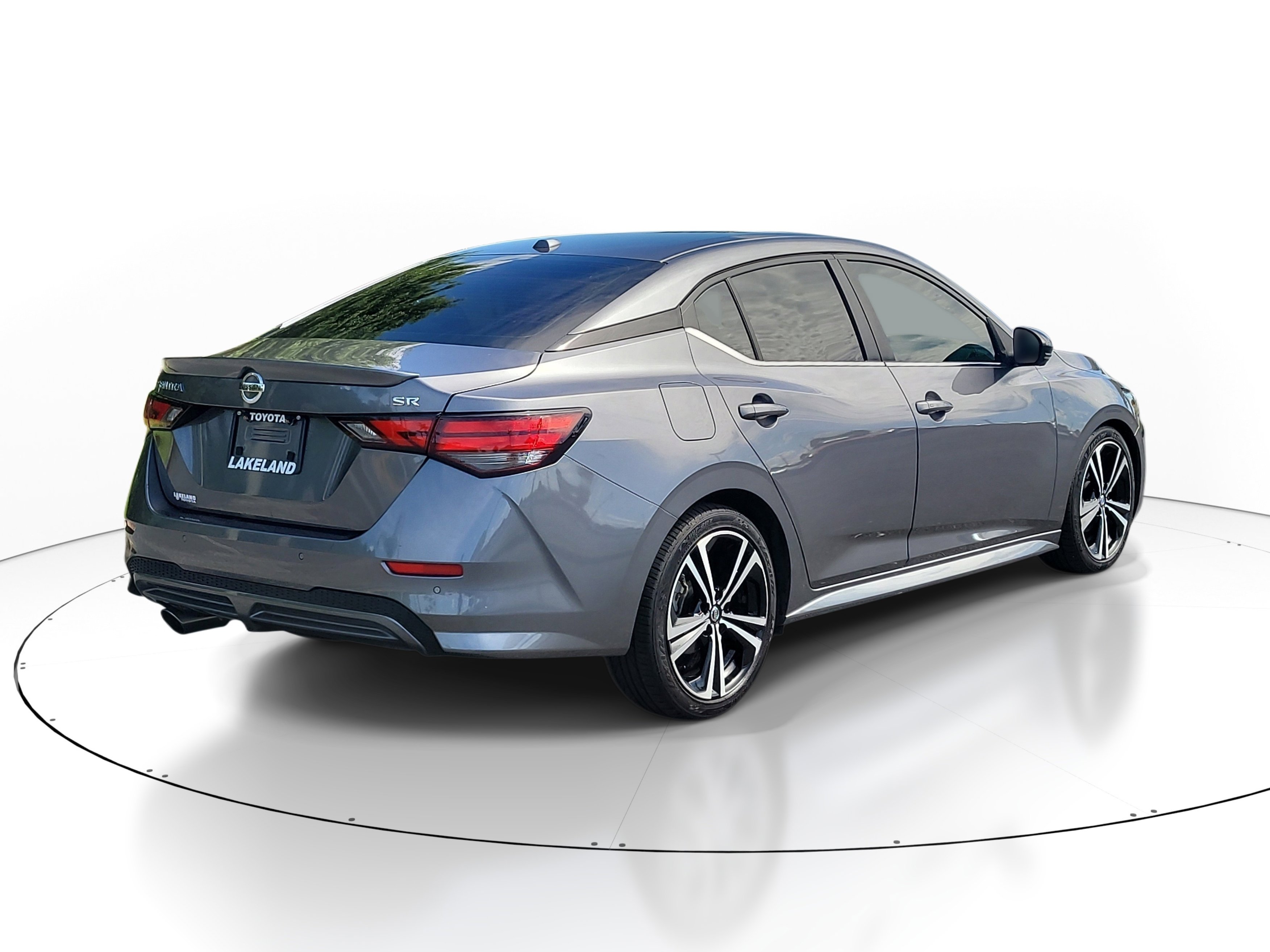 Used 2020 Nissan Sentra SR w/ Premium Package FWD image 7