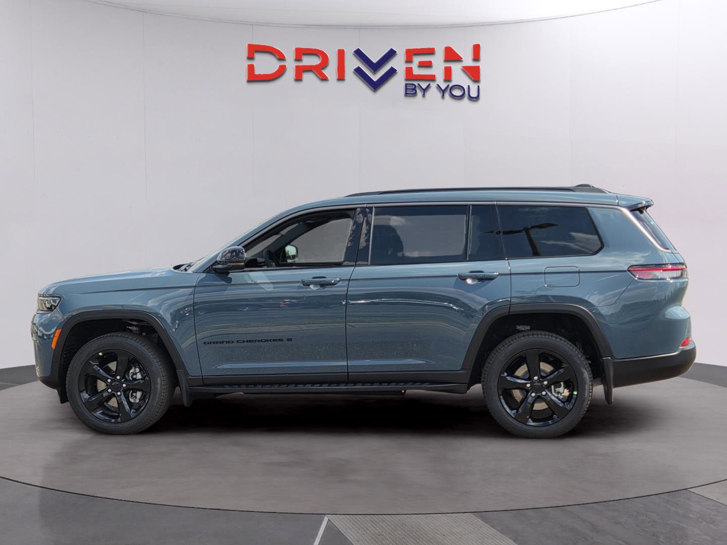 New 2026 Jeep Grand Cherokee L Limited image 2