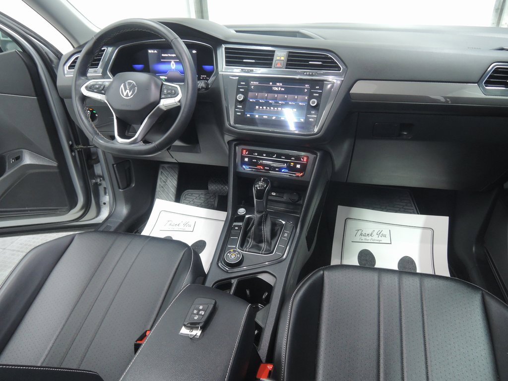 Used 2022 Volkswagen Tiguan SE image 38