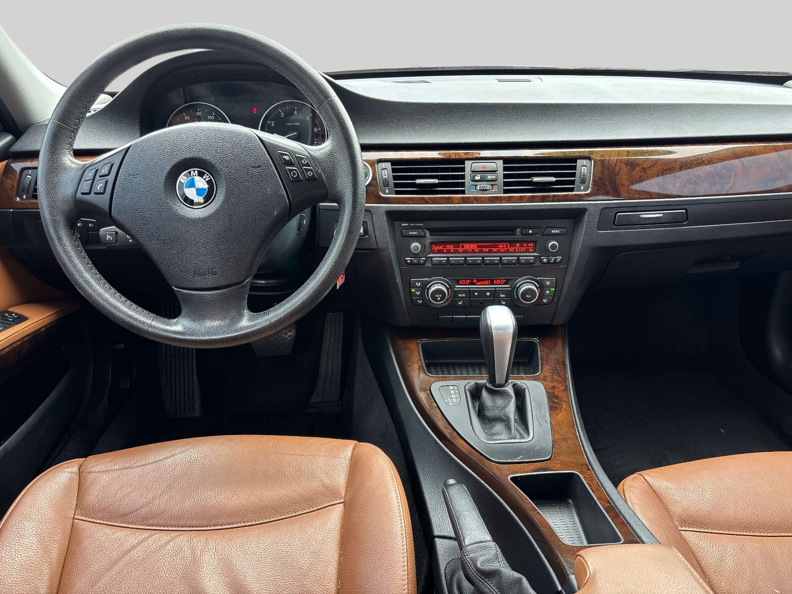 Used 2011 BMW 328i xDrive Sedan AWD/4WD image 10