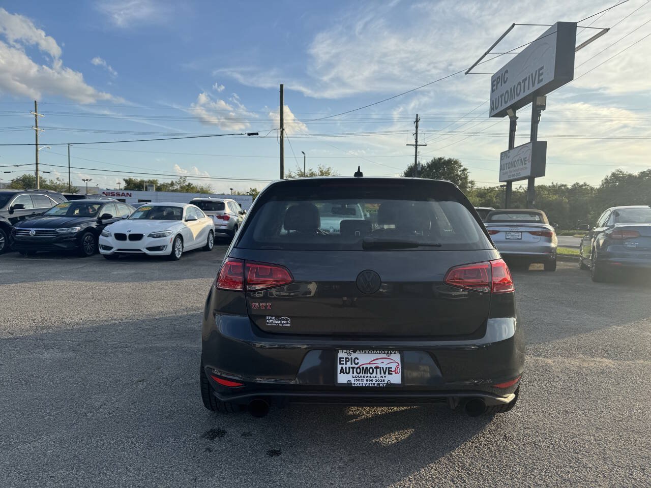 Used 2017 Volkswagen GTI Autobahn FWD image 6