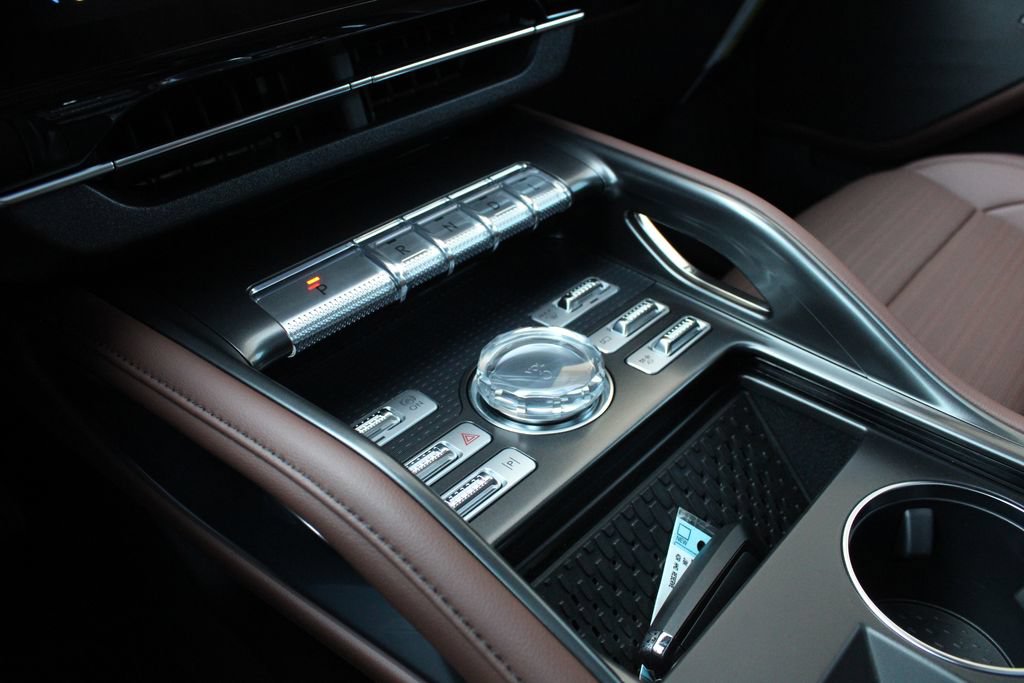 New 2026 Lincoln Nautilus Reserve AWD/4WD image 18