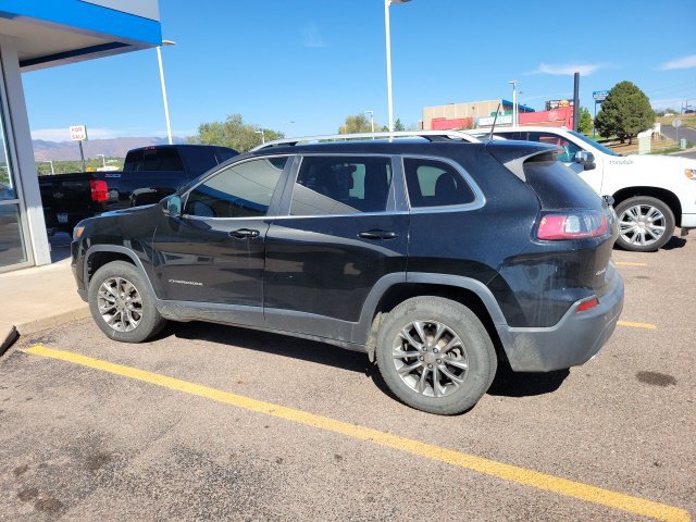 Used 2019 Jeep Cherokee Latitude Plus w/ Comfort/Convenience Group AWD/4WD image 8