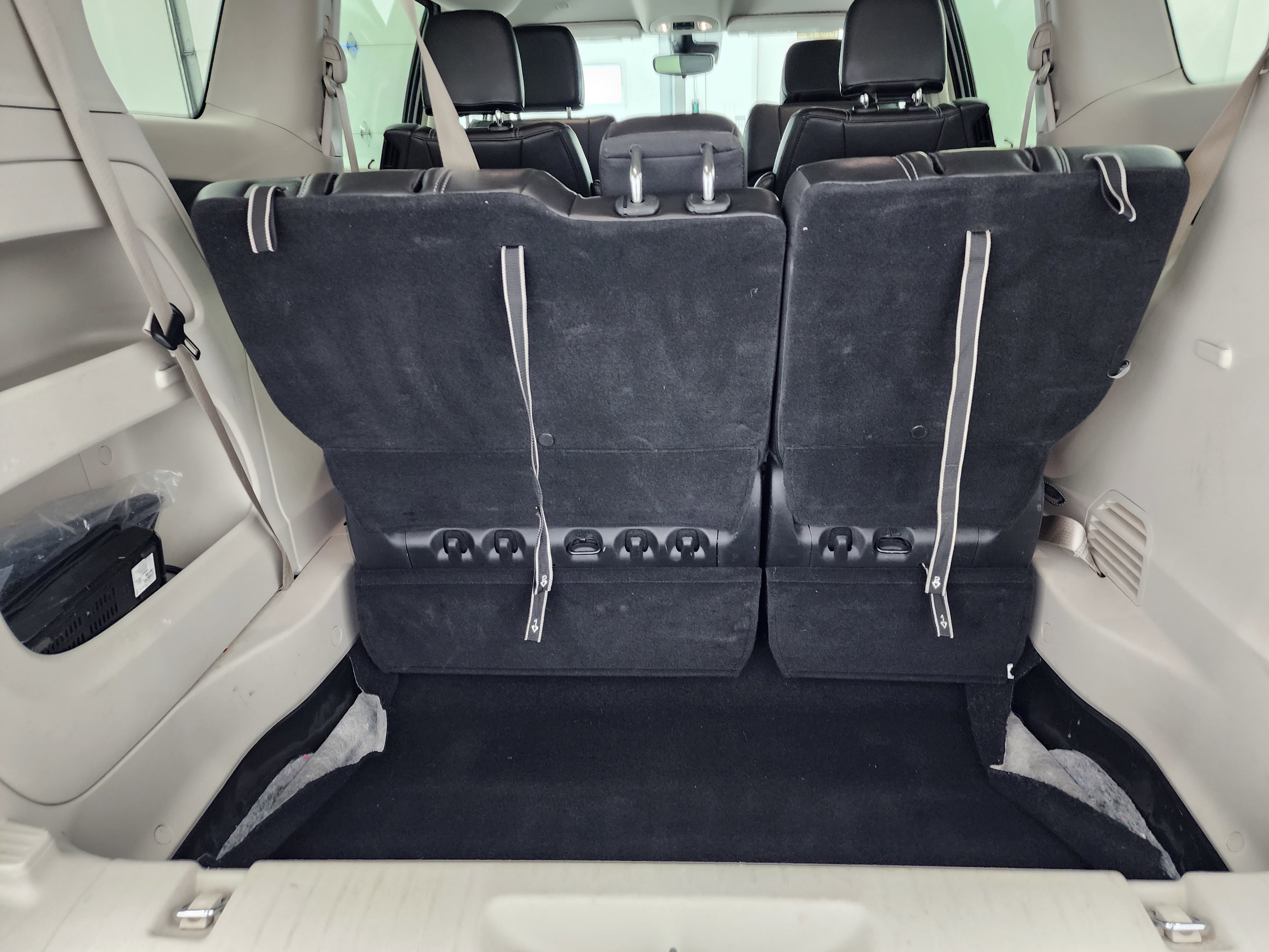 Used 2024 Chrysler Pacifica Touring-L image 26